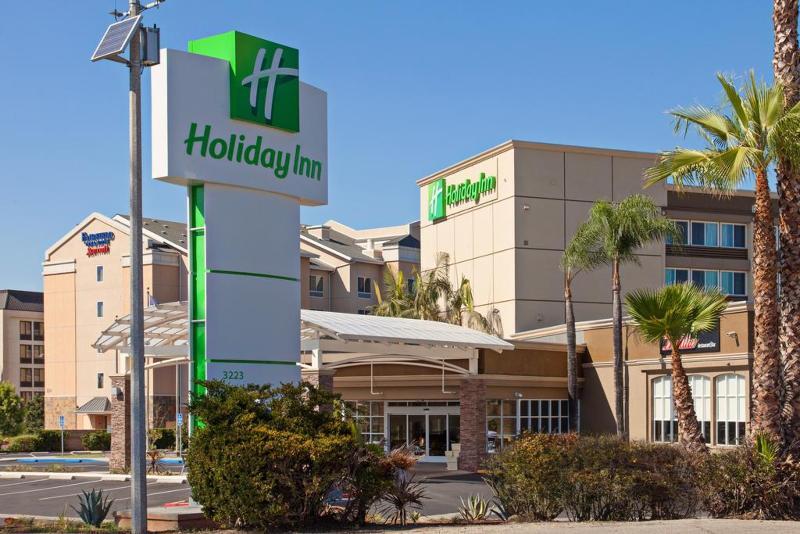 Holiday Inn West Covina, An Ihg Hotel Екстериор снимка